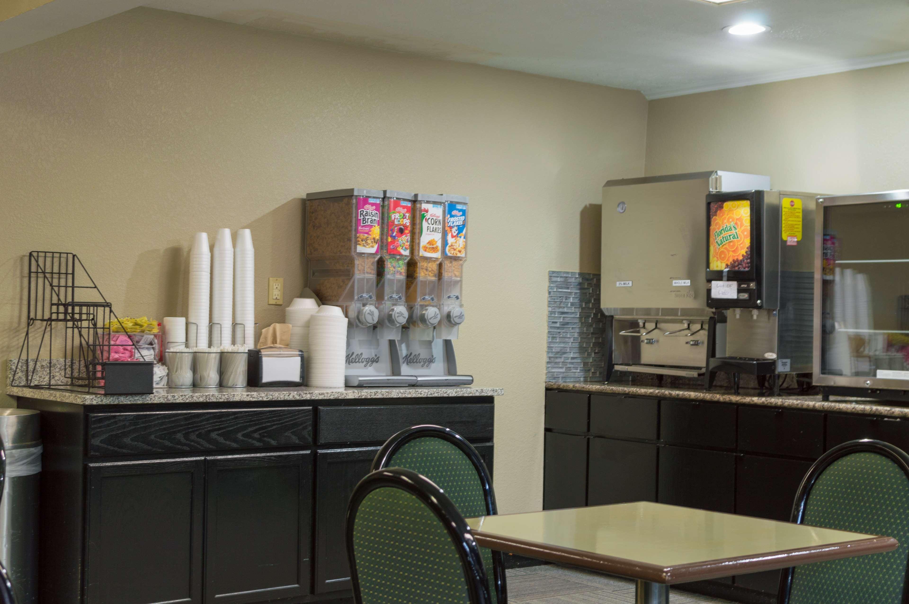 Red Roof Inn & Suites Lexington - Hamburg Ngoại thất bức ảnh